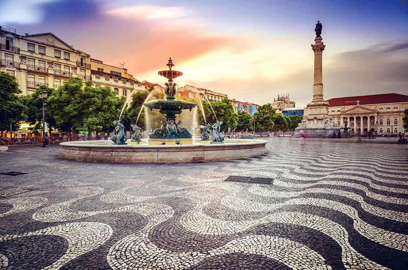 http://www.toursofspain.com/images/Pool1/004.jpg