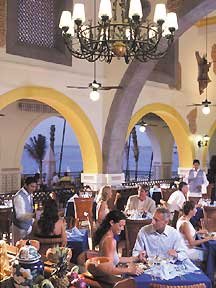 Riu Palace Las Americas Dining